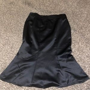 Black trumpet skirt
